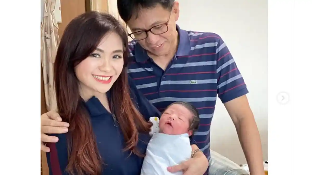 Dijuluki ABG 53 Tahun, Puspa Dewi Nenek Cantik Ini Baru Saja Mendapat Cucu