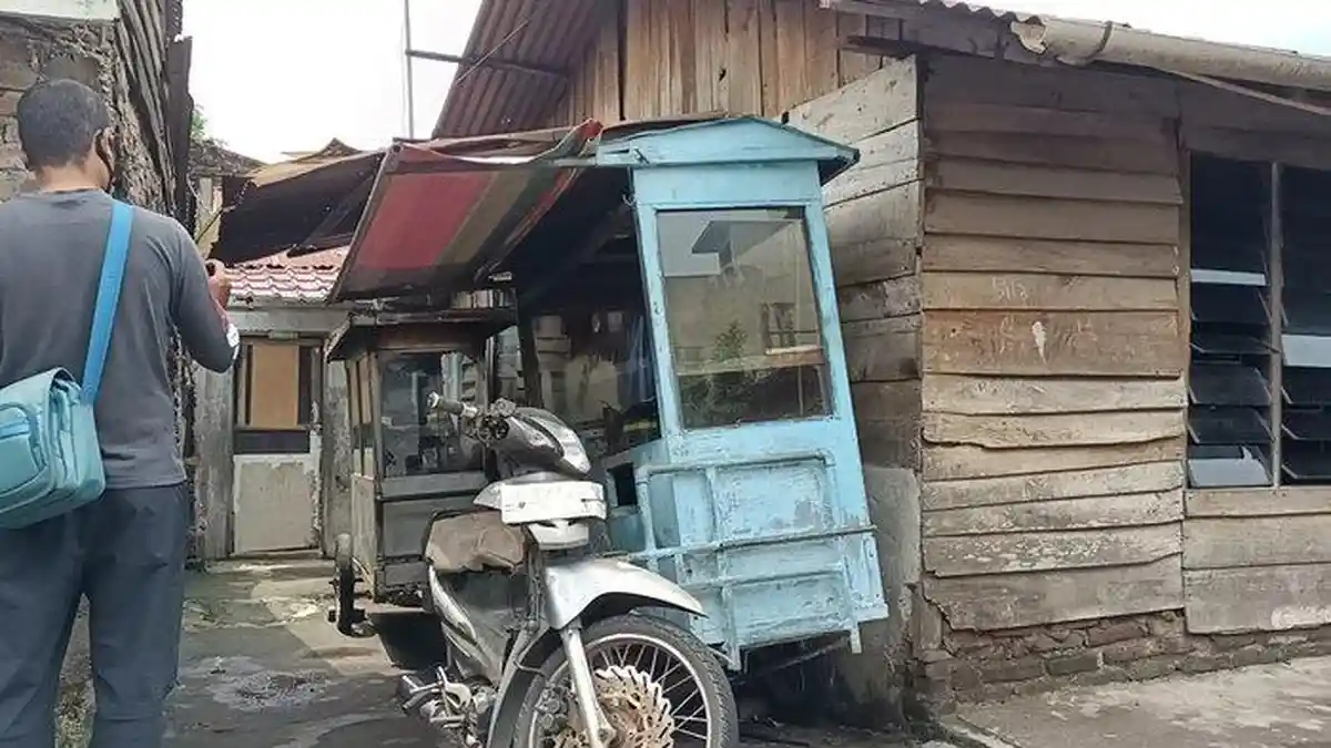 BREAKING NEWS: Densus 88 Tangkap 3 Terduga Teroris JI di Bekasi