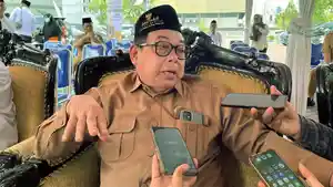 Ketua-Baznas-Jatim-KH-Ali-Maschan-Moesa-3012026.jpg
