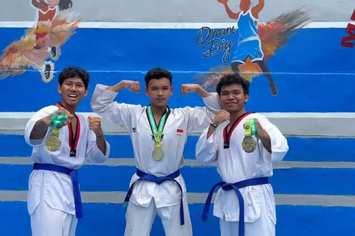 Tiga Siswa SMA Immanuel Bandar Lampung Langganan Juara Satu Taekwondo