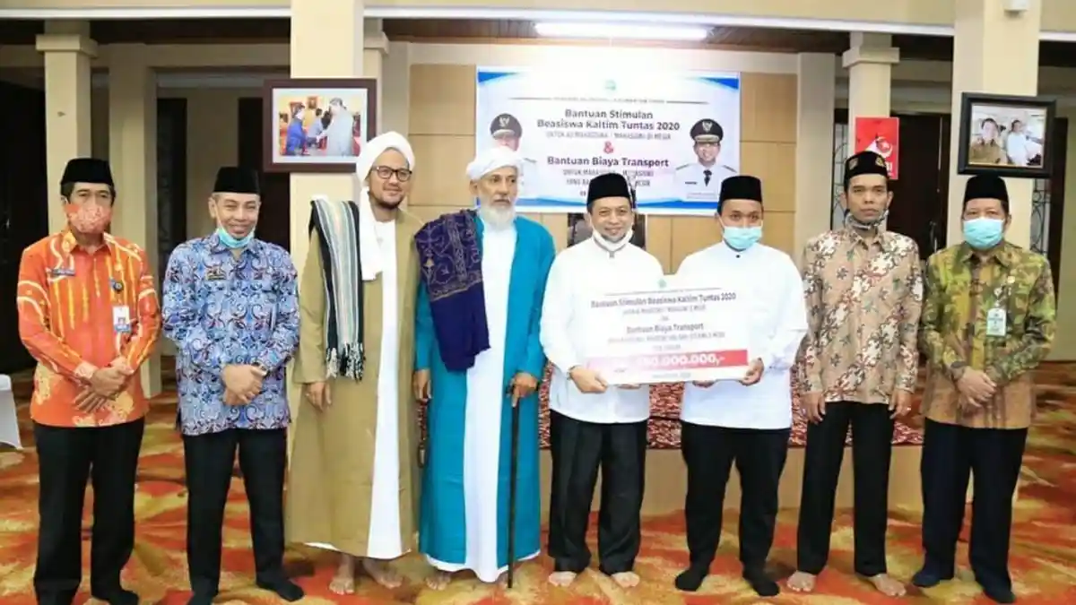 Ustaz Abdul Somad ke Rumjab Wagub Kaltim Hadi Mulyadi, Merasa Terima Kasih, Terharu kepada Pemprov 