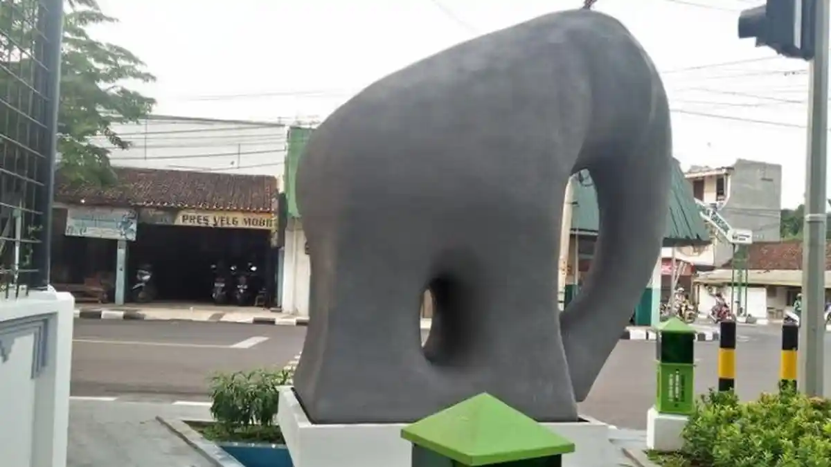 Patung Gajah 1 M di Gresik Jadi Sorotan, Tak Punya Mata dan Telinga