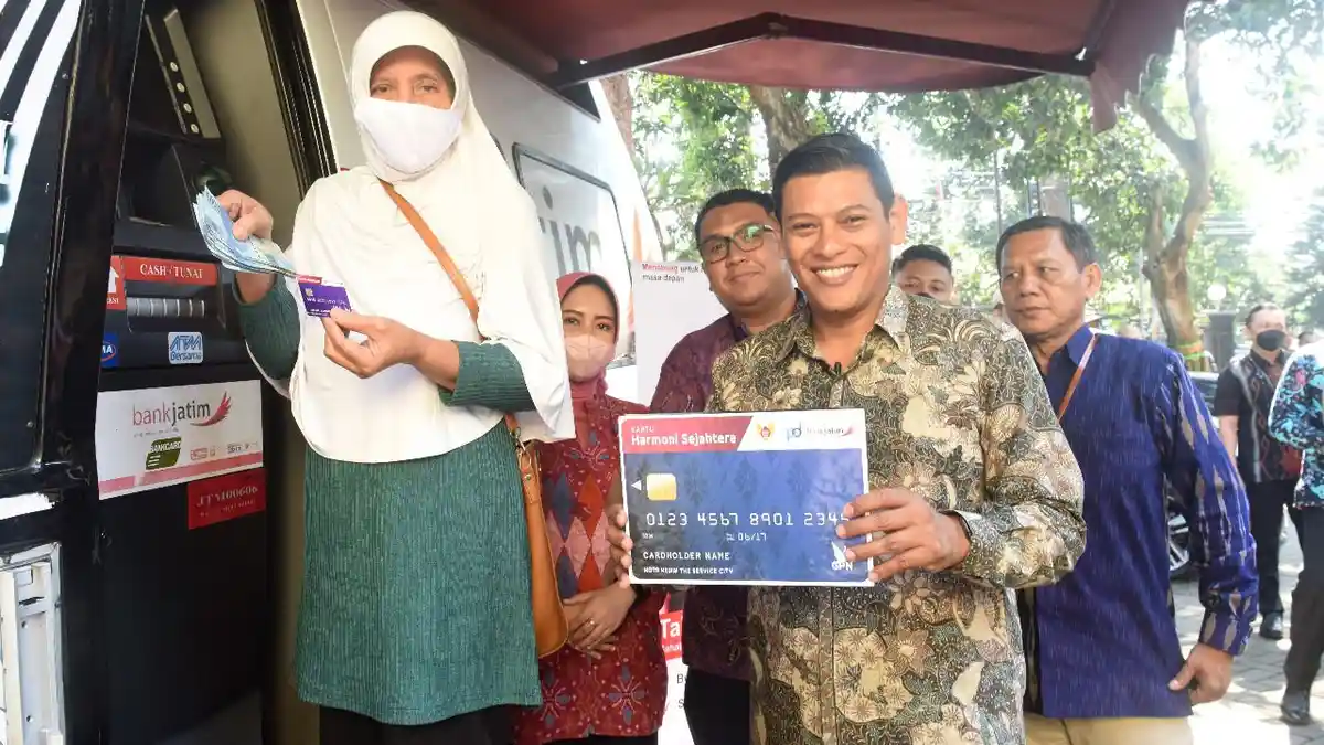 Digitalisasi Distribusi Bansos, Cara Pemkot Kediri Implementasikan Smart City