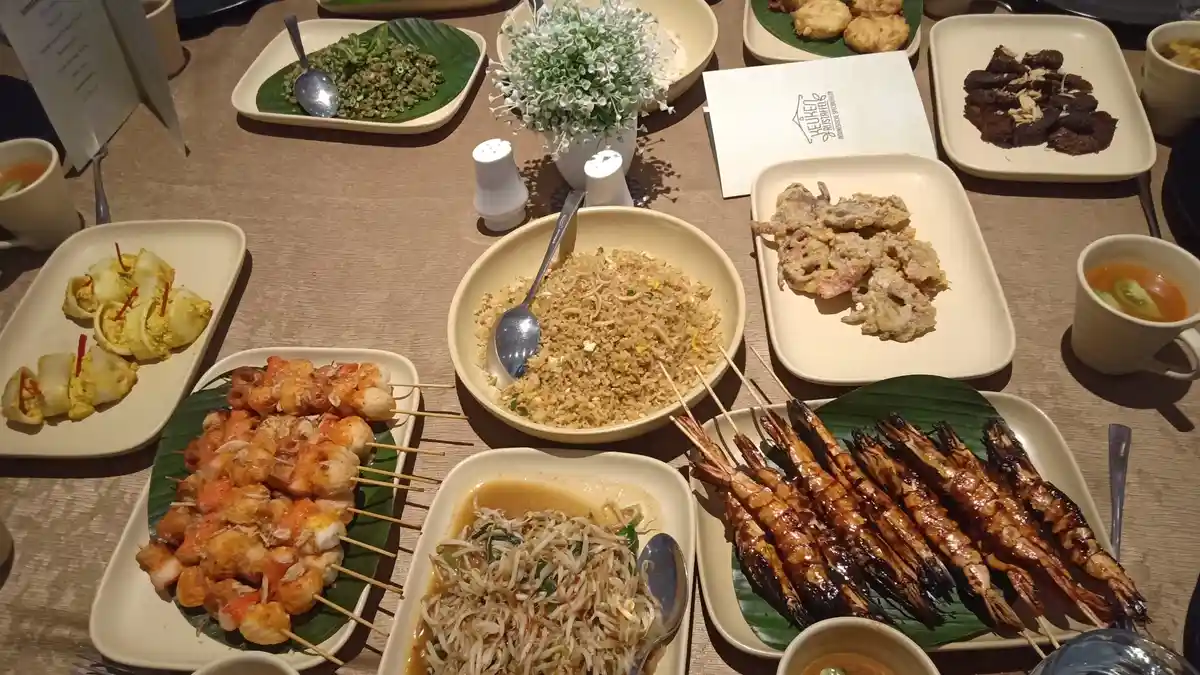 Ingin Coba Jamuan Makan Rijsttafel Harga Murah? Coba Saja ke Keuken Resto