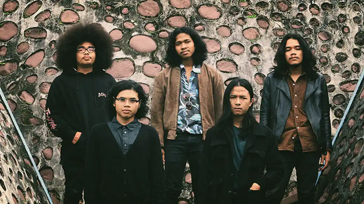 Rollfast Rilis Album Perdana Melalui Road Trip ke Malang dan Surabaya