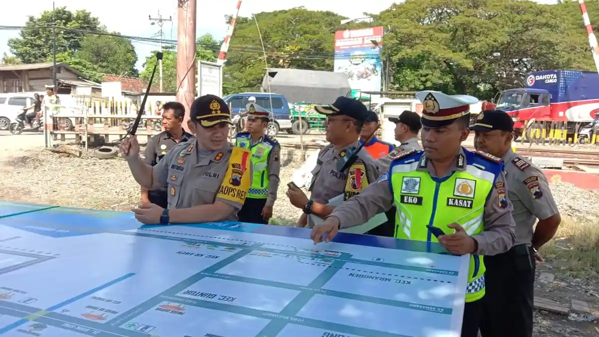 Polres Demak Siapkan Cone Barrier Guna Antisipasi Kemacetan di Mranggen