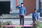 Gubernur-NTB-Lalu-Iqbal-saat-menjadi-pembina-upacara-pada-Hari-Kesadaran-Nasional.jpg