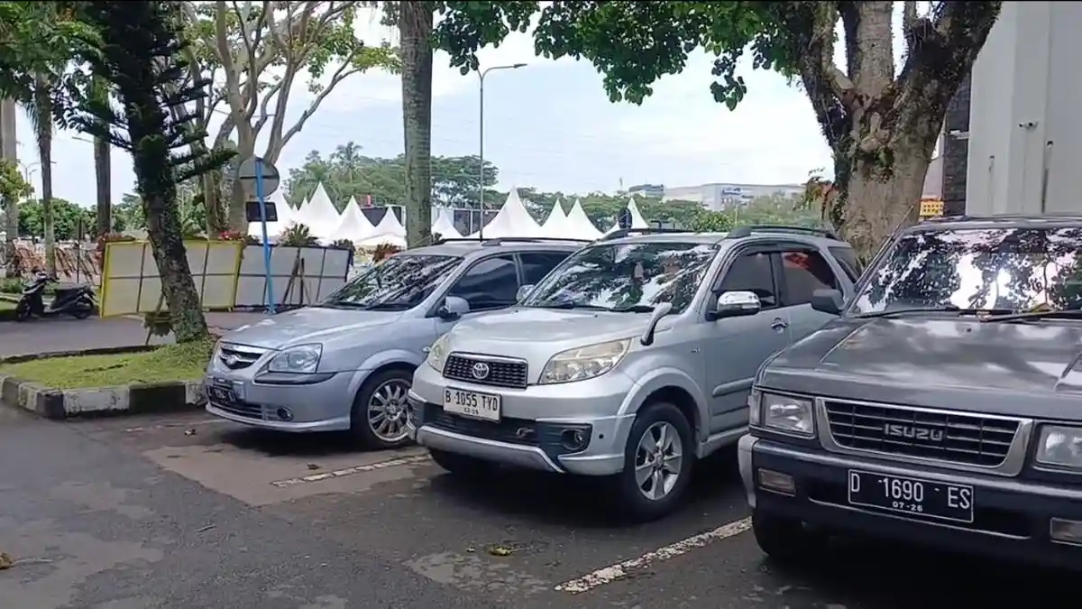 Gunakan Mobil Pinjaman di Hari Pertama Kerja, Dicky Candra: tak Masalah, yang Penting Sampai