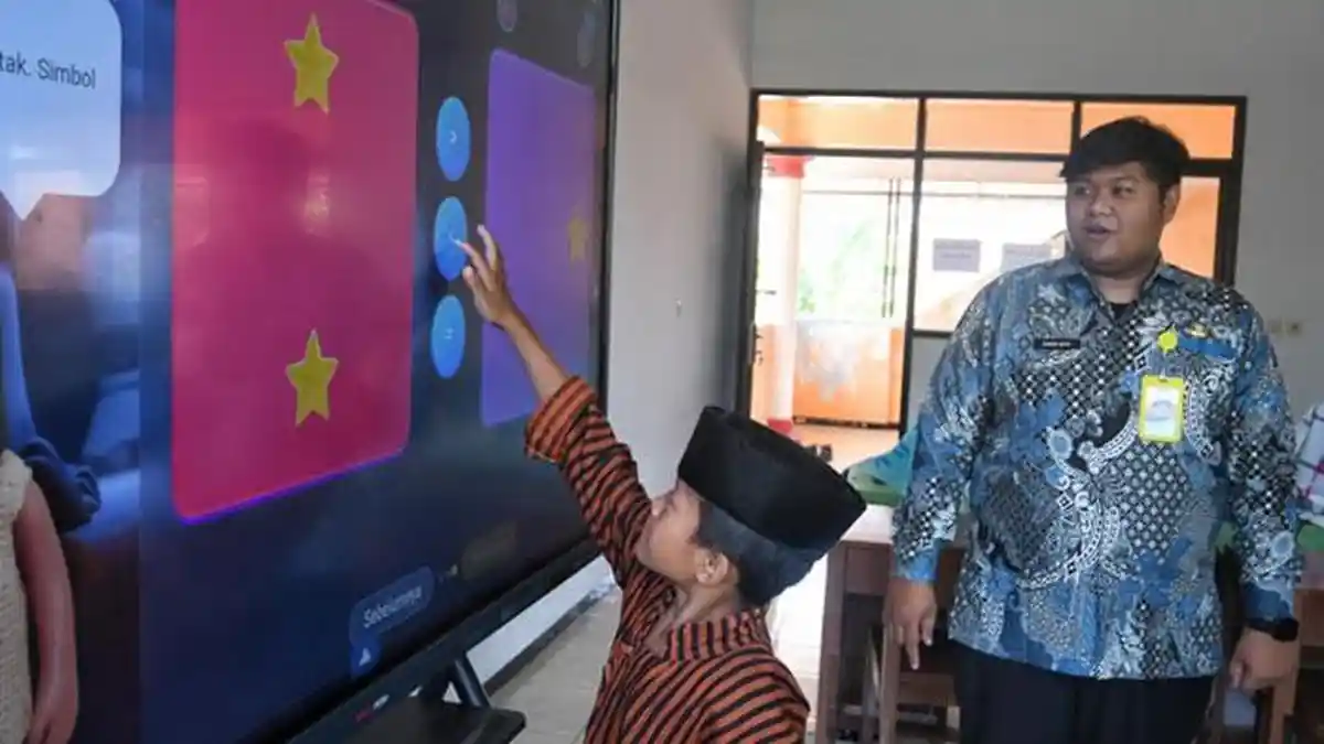 Anggota DPRD Kota Malang Suryadi: Digitalisasi Pendidikan Harus Dibarengi Penguatan Etika dan Moral