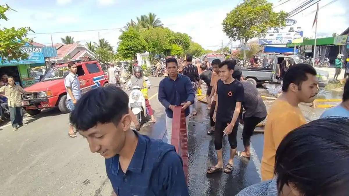 Kebakaran Kantor BRI Unit Bakumpai di Marabahan, Jalan Sempat Macet