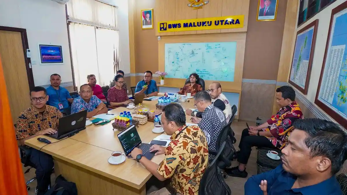 Sambangi Balai Kementerian PU di Ternate, Graal Taliawo Bantu Malut Selesaikan Persoalan Fundamental