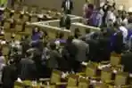 Fraksi Partai Demokrat Walk Out