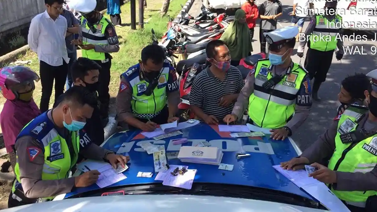 Razia Operasi Patuh Singgalang 2020 Berakhir, Polresta Padang Layangkan 1.418 Surat Tilang