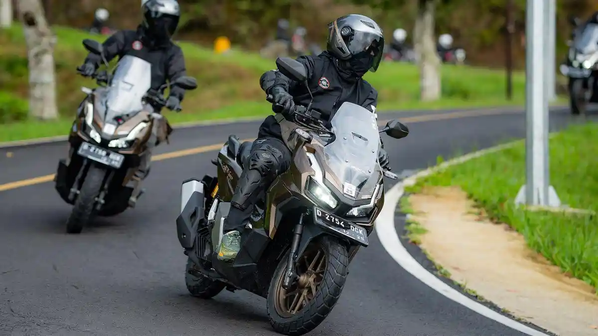 Persiapan Penting Sebelum Menempuh Perjalanan Jauh dengan Motor