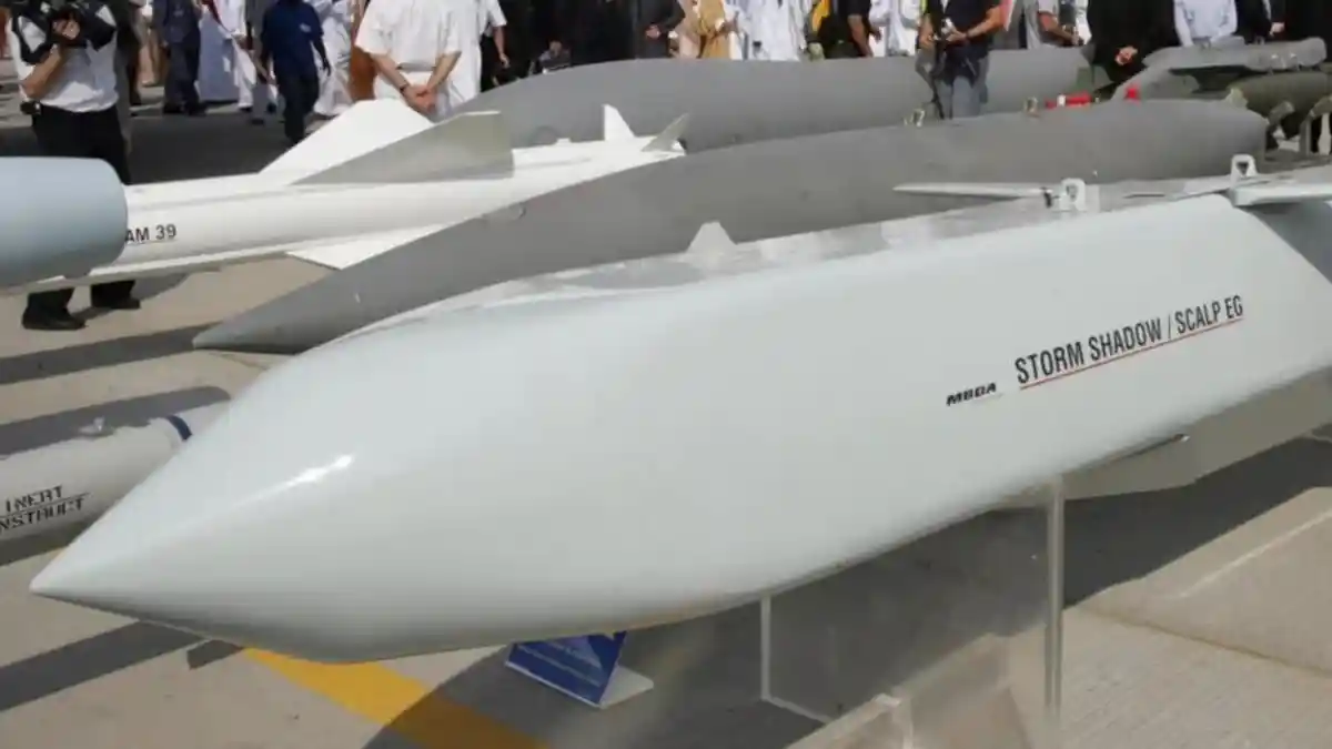 Macron Kirim Senjata Andalan: 40 Rudal SCALP dan Ratusan Bom Bantu Ukraina Menekan Rusia!