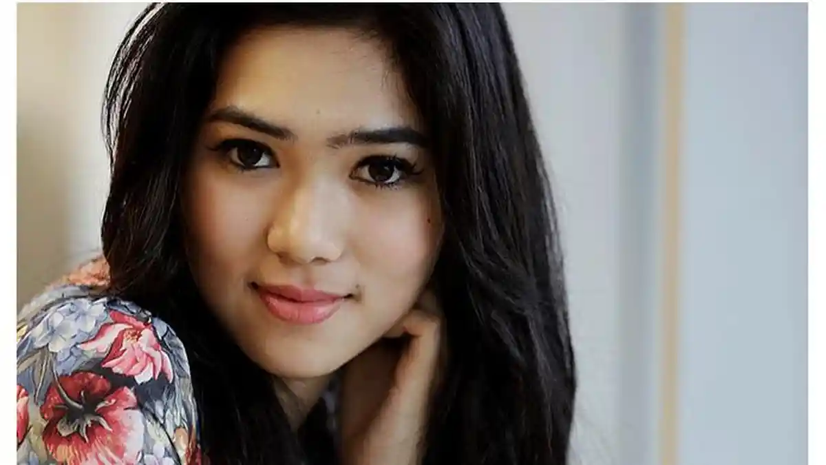 Chord Gitar dan Lirik Lagu 'Kau Adalah' - Isyana Sarasvati ft Rayi