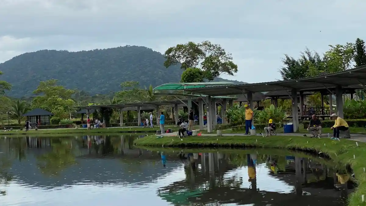 Taman Pemancingan Poyotomo Bintan Kepri, Bisa Liburan Sambil Kemah