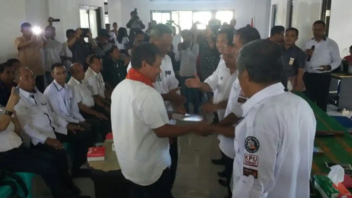 KPU SBD Tetapkan Tiga Pasangan Calon Bupati dan Wakil Bupati