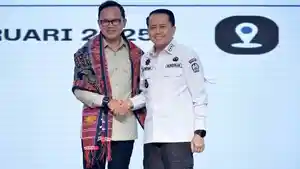 Pj-Gubernur-Sumatera-Utara-Sumut-Agus-Fatoni-mendampingi-Wakil-Menteri.jpg