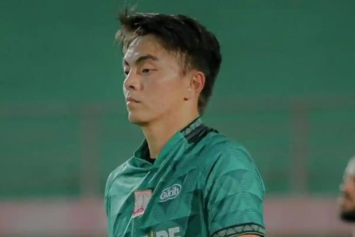 Profil Gianluca Pandeynuwu: Kiper Bernasib Unik Milik Persis Solo, Banjir Pujian saat Lawan PSM
