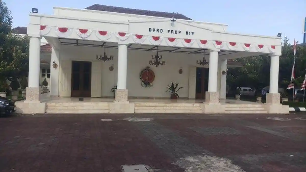 DAFTAR 55 Anggota DPRD DIY Yogyakarta 2019-2024 dan Perolehan Suara Mereka di Pemilu 2024