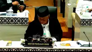 Dody-Hanggodo-rapat-di-DPR-OK.jpg