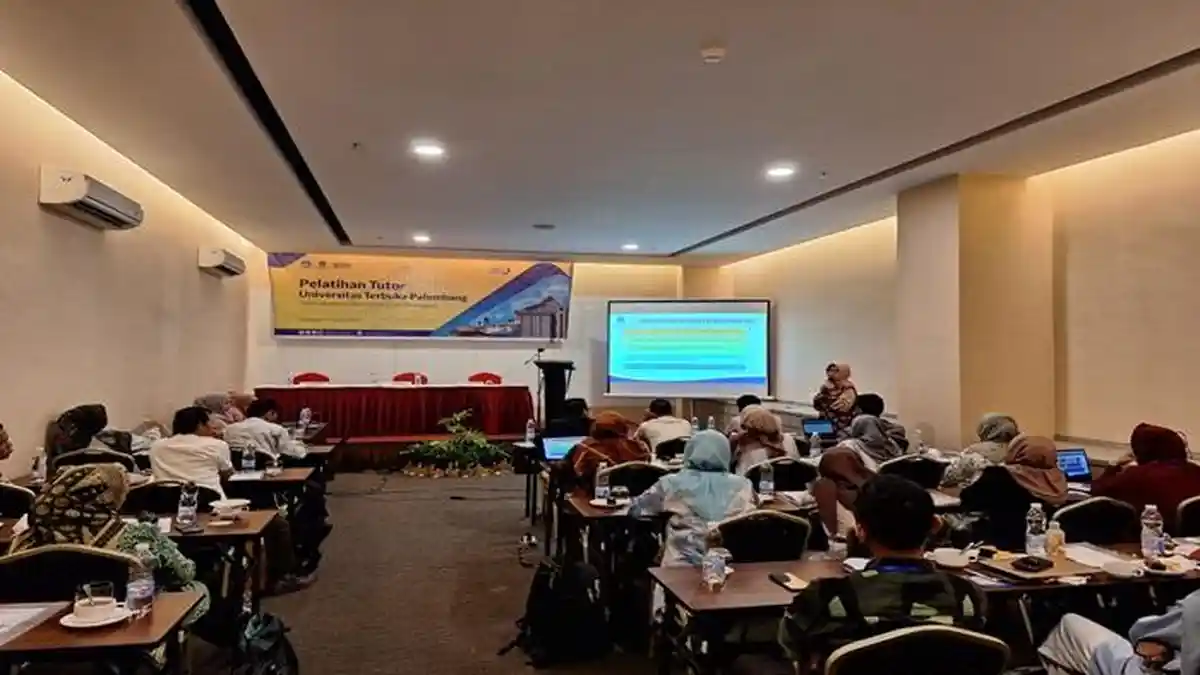 UT Palembang Latih Puluhan Tutor, Tingkatkan Kualitas