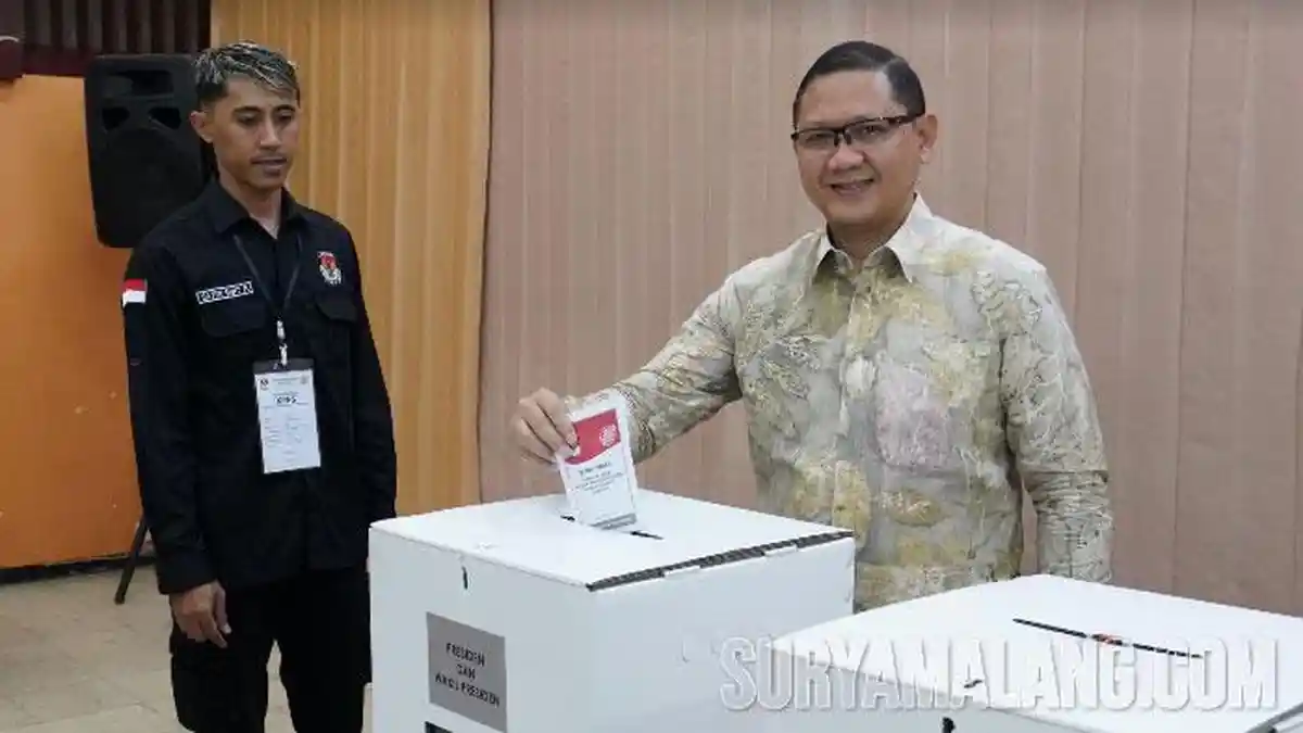 Pj Wali Kota Batu Beda Tempat Nyoblos dengan Istri dan Keluarga 