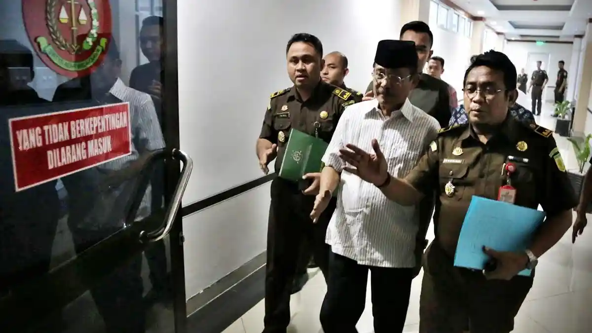 Kejati Sulselbar Siapkan 8 Jaksa untuk Menuntut Bupati Barru