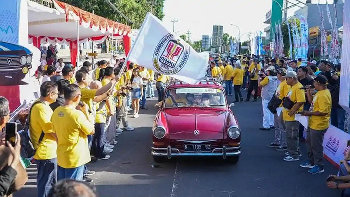 Rally Mobil Kuno PPMKI Jateng Tour 2026 Meriahkan HUT ke-1120 Kota Magelang