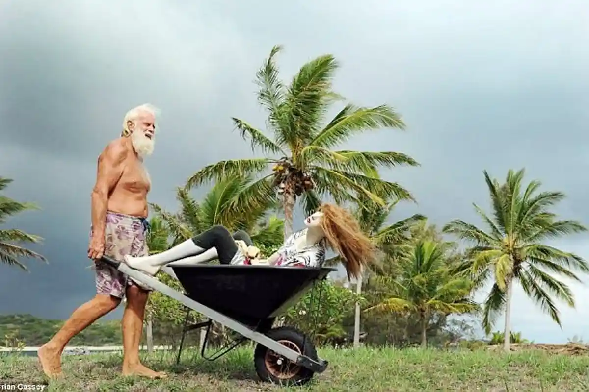 Jutawan Asal Australia Pemilik Tambang di Papua Nugini Ini Memilih Hidup di Pulau Terasing