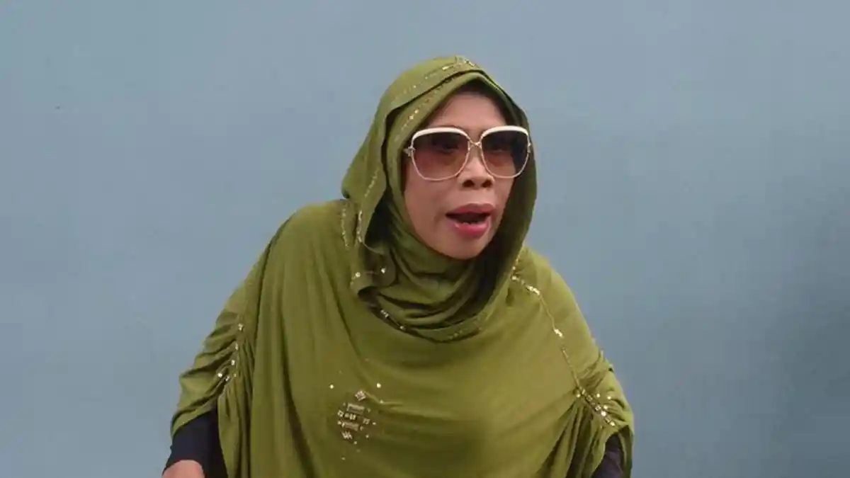 Kabar Duka - Komedian Mpok Omas Meninggal Dunia, Ini Profil dan Rekam Jejak Kariernya