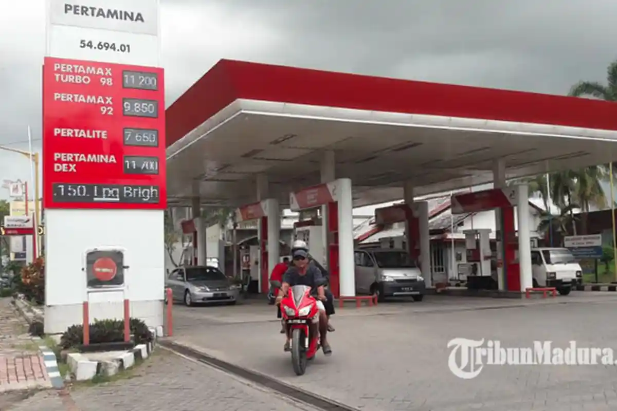 Kisah Sopir Truk Rela Menginap di SPBU Demi Dapat BBM Solar, Estafet dari SPBU Satu ke SPBU Lain