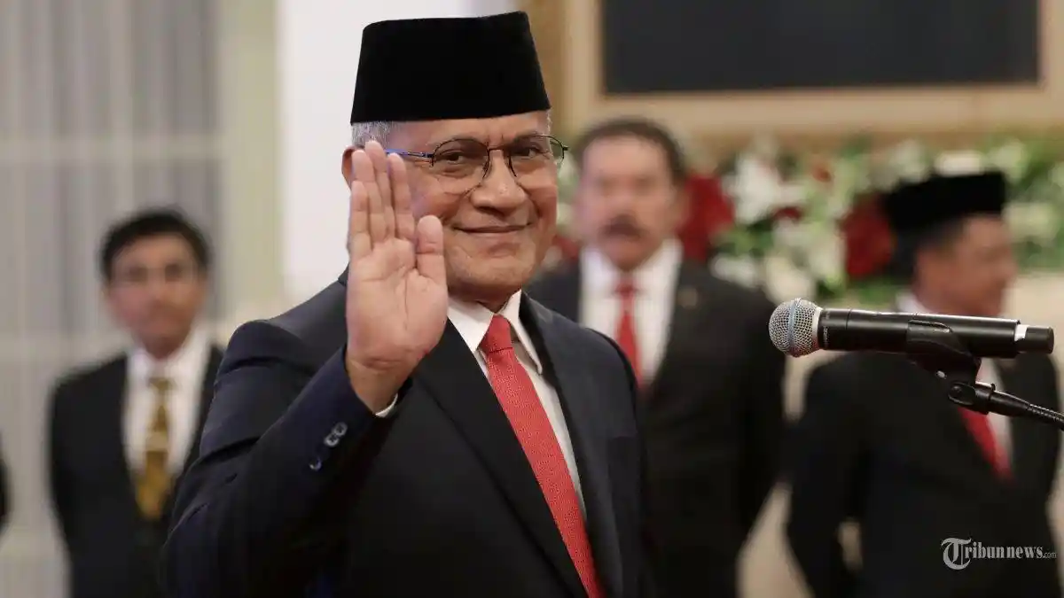 Irjen Marthinus Hukom Jabat Kepala BNN, Ancam Miskinkan Bandar Narkoba ...