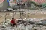 Banjir Membawa Sampah