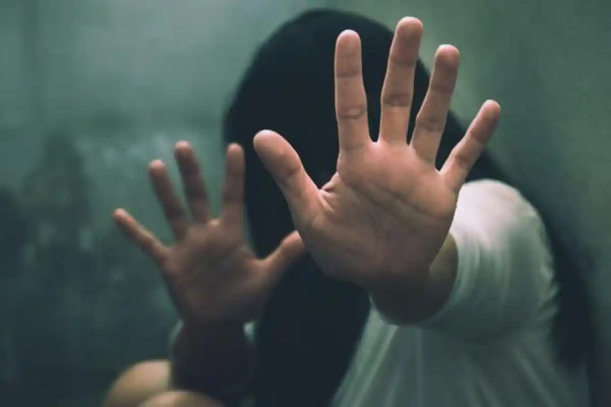 Diduga Oknum Polisi dan Tahanan Lainnya Pukul Tersangka Pelecehan di dalam Sel Tahanan