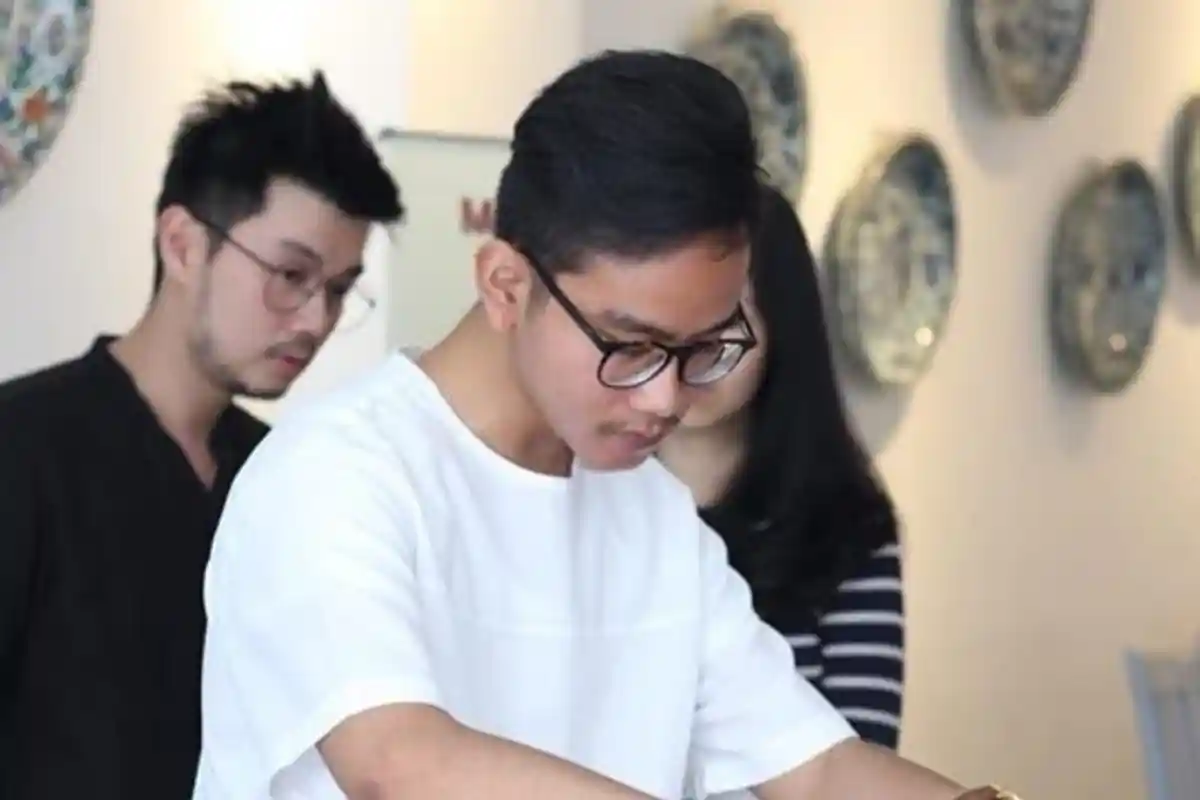 Kakak Kaesang Gibran Rakabuming Daftar Calon Wali Kota Solo Mantu Jokowi di Medan, Liat Surveinya