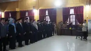 Wali-Kota-Langsa-melantik-dan-mengampil-sumpah-para-pejabat-yang-dilantik.jpg