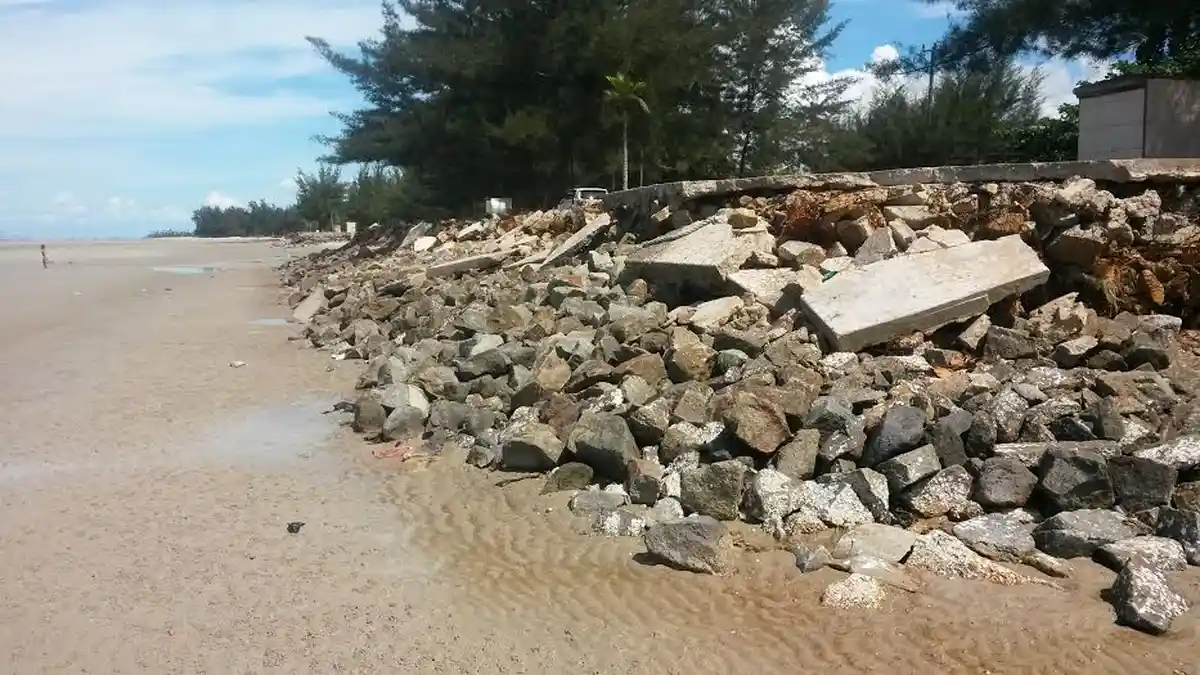 Talud yang Ambruk di Jalan Veteran Tanjungpandan Sudah Diketahui Dinas PU