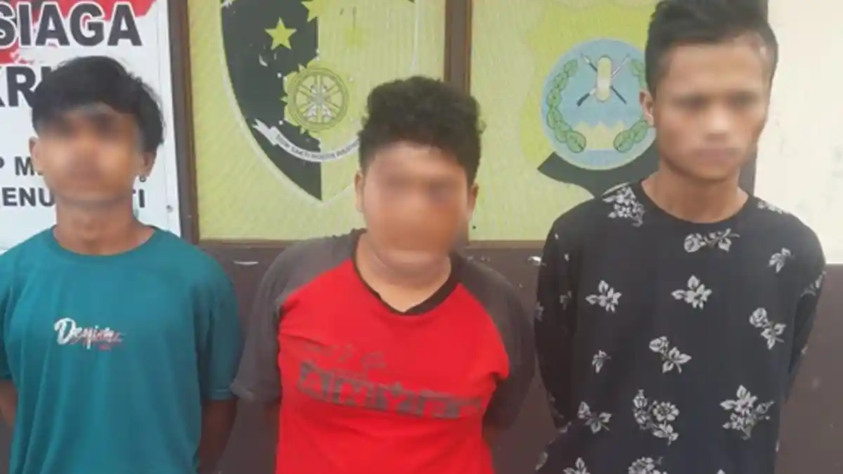 Lagi Keasyikan Nyabu, Tiga Pecandu Ini Pucat Digerebek Penyidik Narkoba Polrestabes Medan