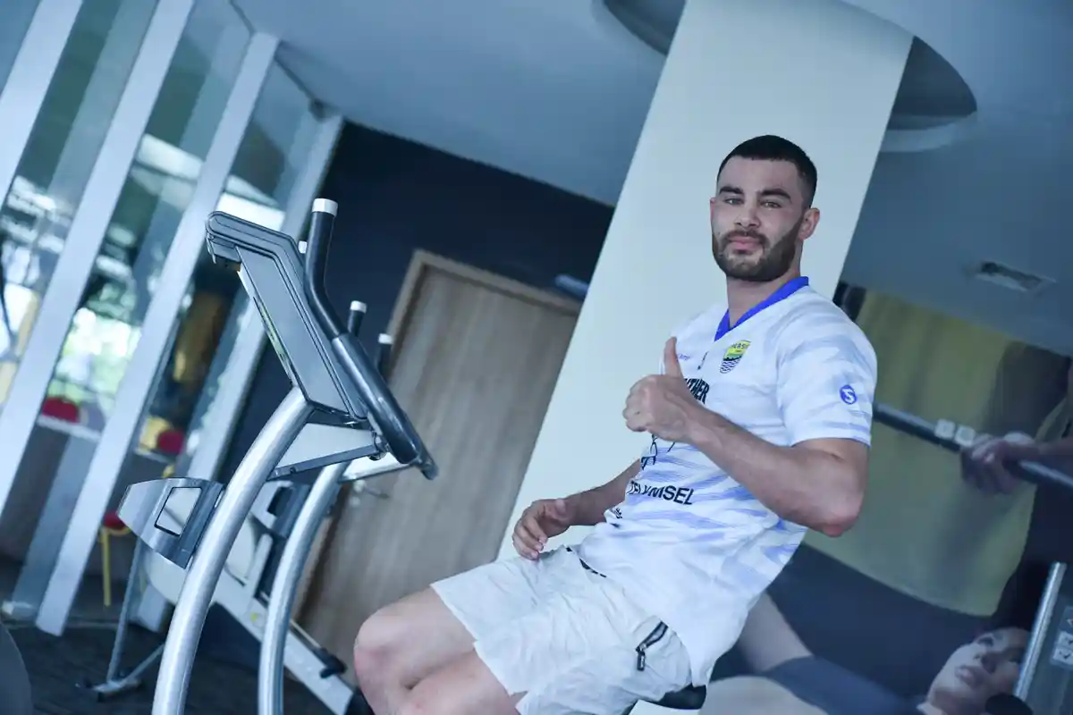 Farshad Anggap Ekspektasi Bobotoh Persib Wajar, Pemain Asal Afganistan Ini Suka Tekanan