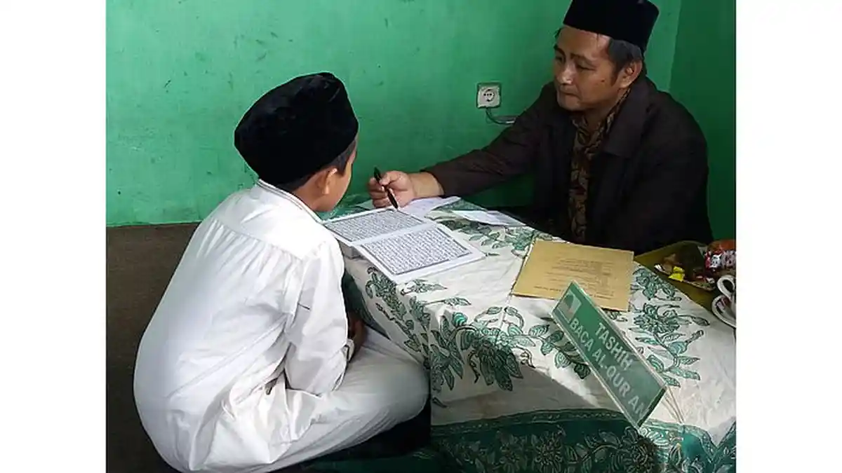 Cara Mudah Mengkhatam Alquran di Bulan Ramadhan 1440 H, 7 Keutamaan Baca Alquran
