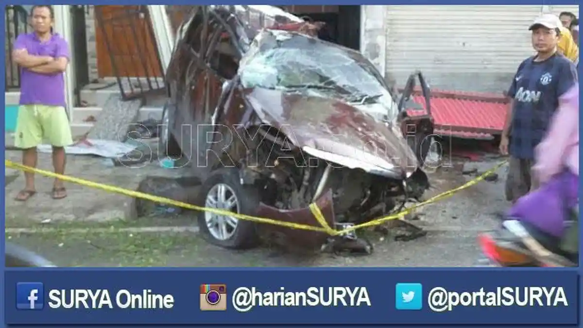 Dikejar Polisi, Mobil Perampok Nabrak Rumah, Satu Terduga Terlempar Sampai 6 Meter