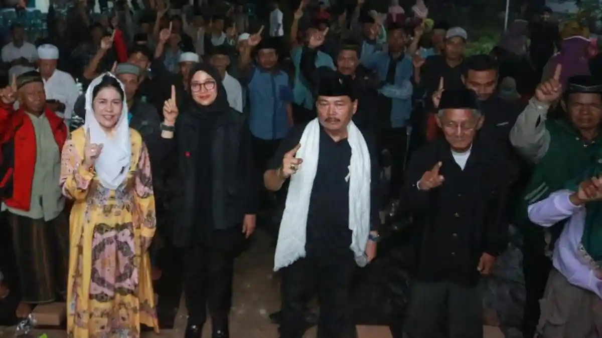 Bertemu Warga Kalikempit Glenmore, Ipuk Janji Terus Perluas Pembangunan Insfrastruktur 