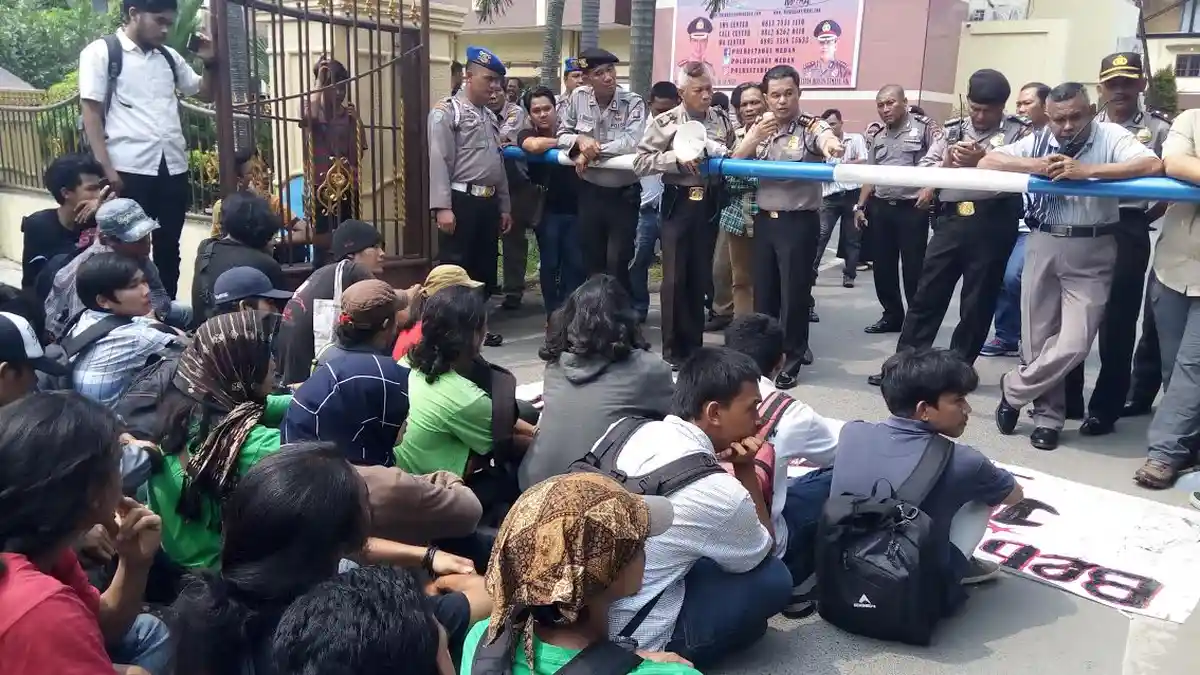 Mahasiswa Tuding Intel Polrestabes Medan Sebagai Dalang Bentrokan