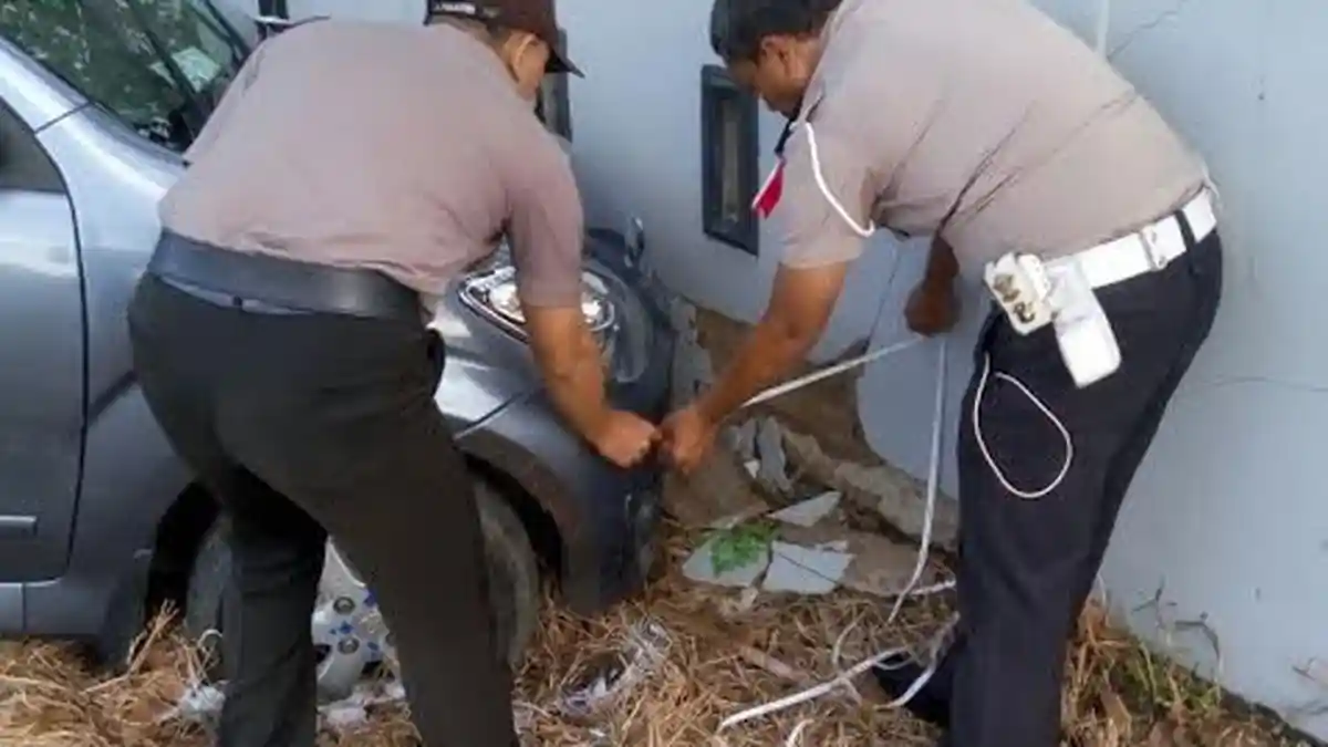 Begini Kronologis Kecelakaan Pelajar Tabrak Rumah Warga Hingga Tewas, Dua Rekannya Luka
