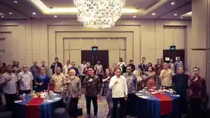 Gubernur-Masela.jpg