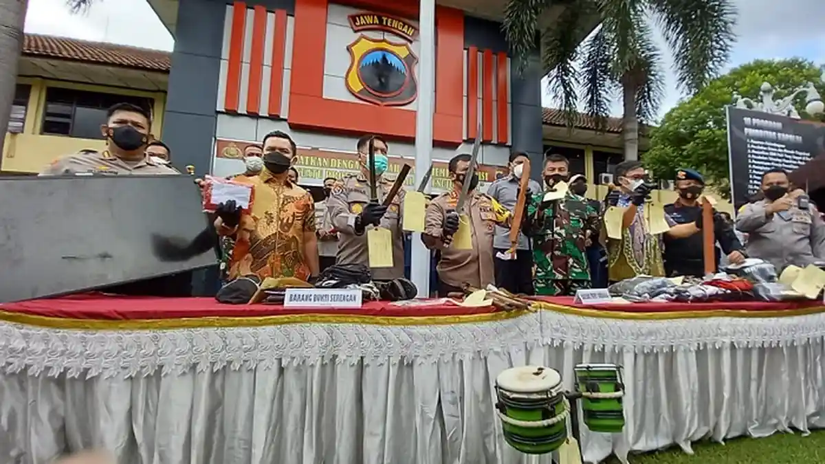 Gibran Dilantik, Polisi Umumkan Tangkap 9 Pelaku Premanisme di Solo, Ada Banyak Golok Diamankan