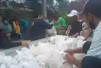 Dua Kecamatan di Situbondo Diterjang Angin Puting Beliung, Ratusan Korban Dapat Bantuan Sembako