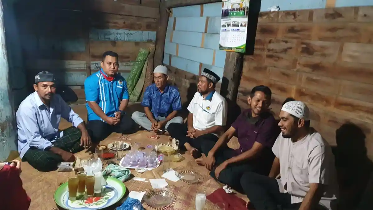 KNPI Aceh Besar Iftar Kejut Bersama anak Penderita Bocor Jantung